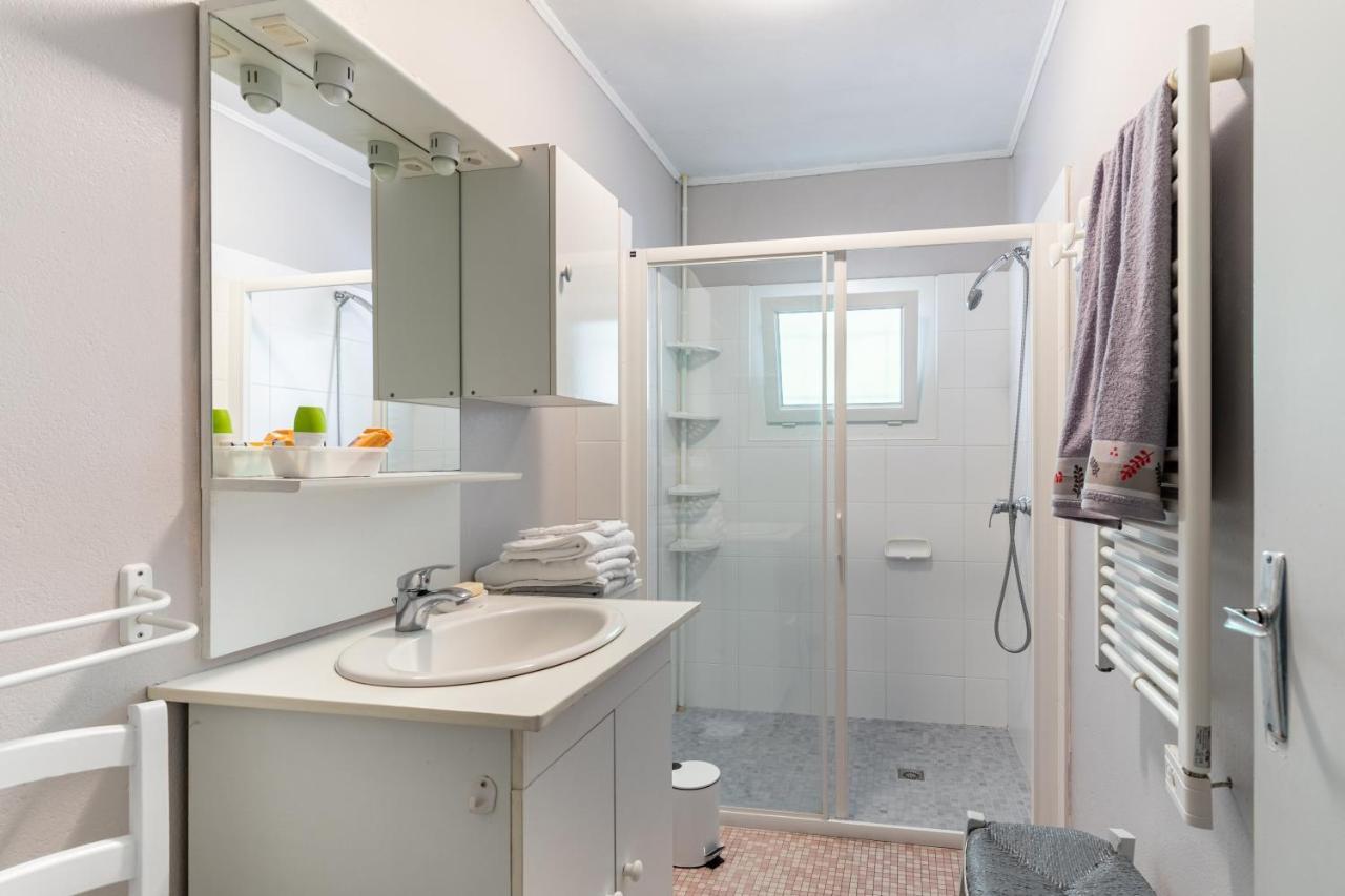 Ombrelle Villa Le Pian-sur-Garonne Екстериор снимка