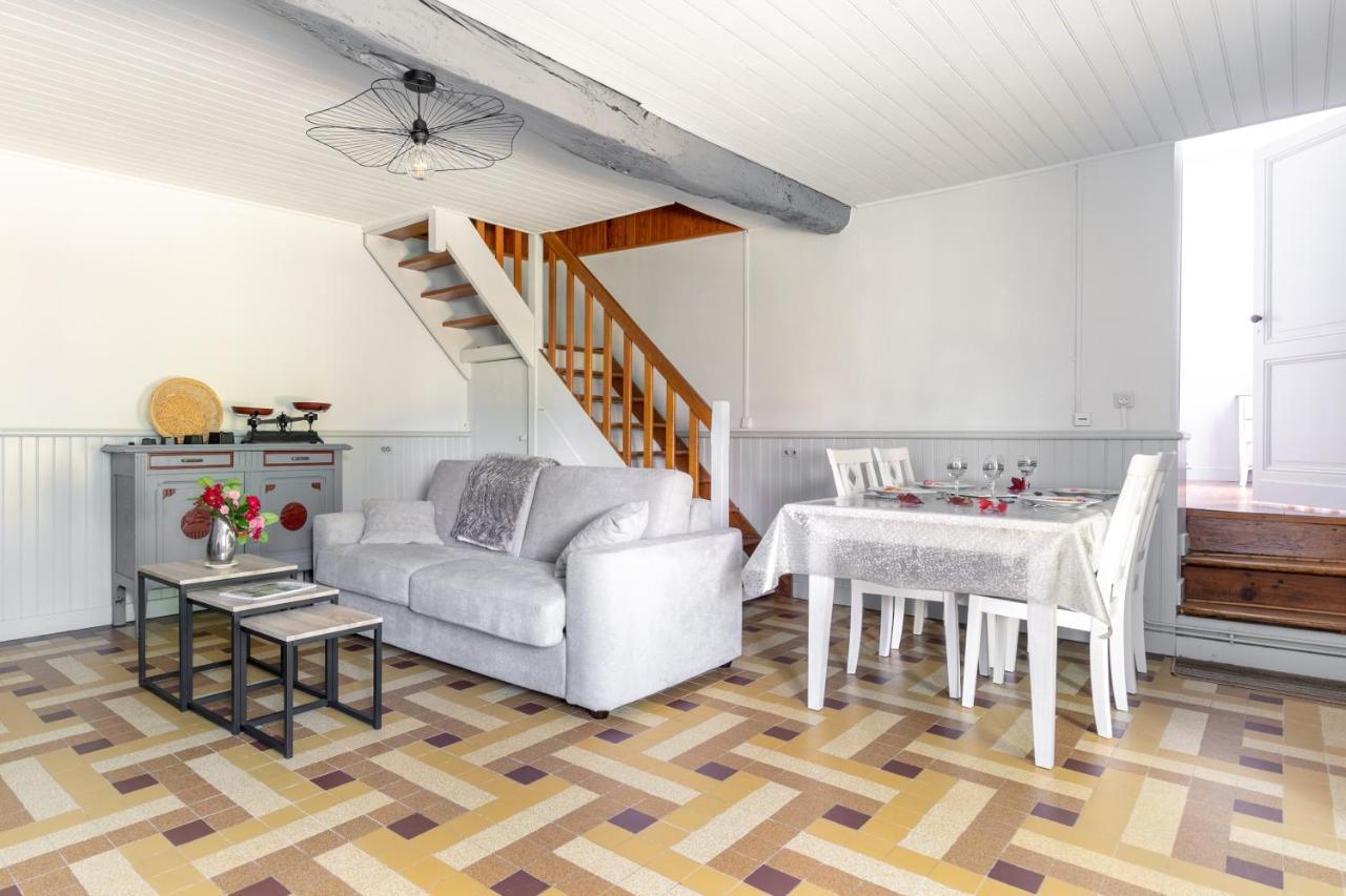 Ombrelle Villa Le Pian-sur-Garonne Екстериор снимка